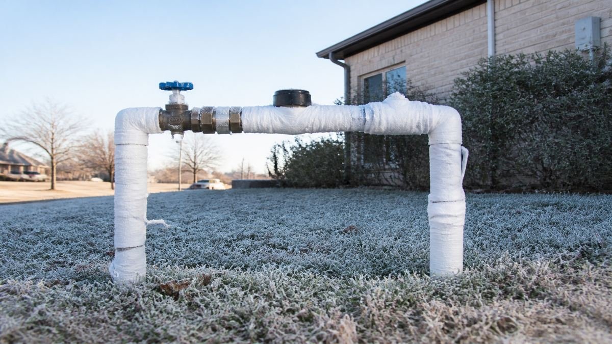 How to Prevent Frozen Pipes Before the Next Texas Freeze